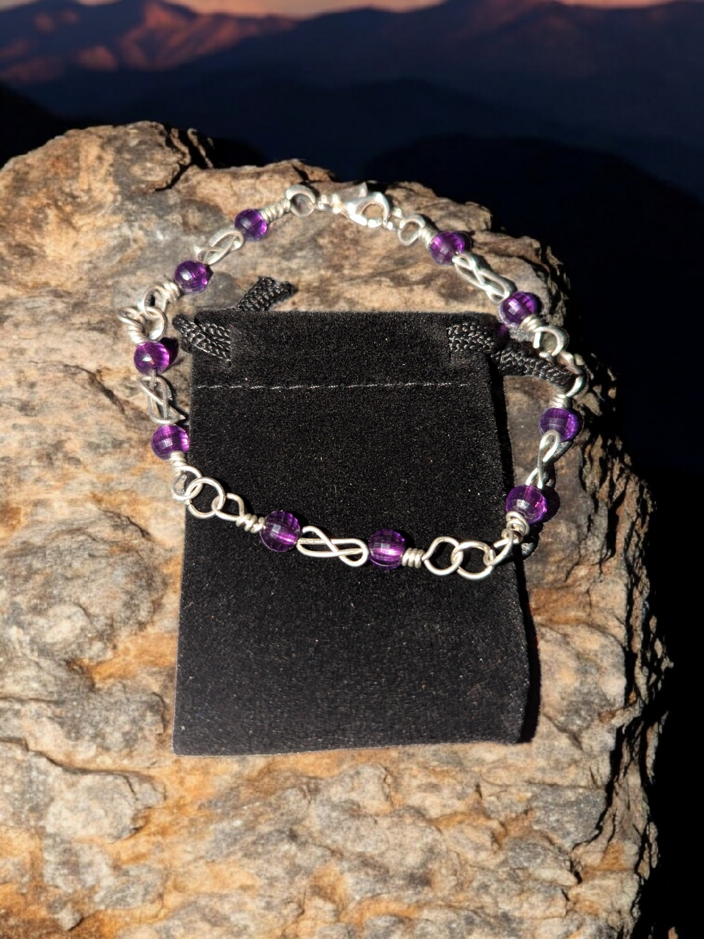 Nightshade Pulse Love-Knot Bracelet — Wireborne Collection